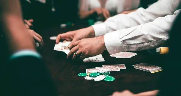 Live casino studio atmosphere